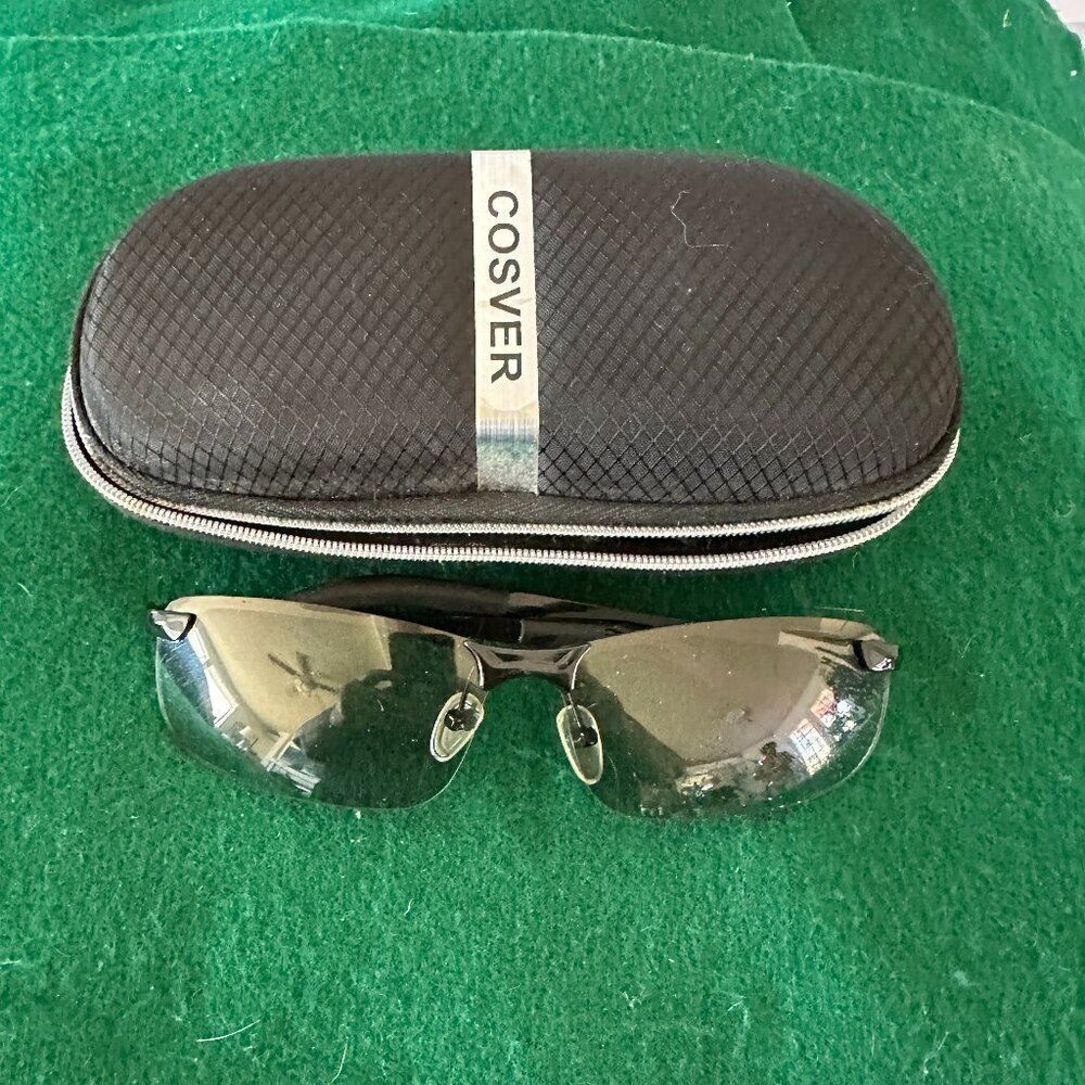 Cosver Men's Sunglasses Black Frame Zip Case UV Protection NEW